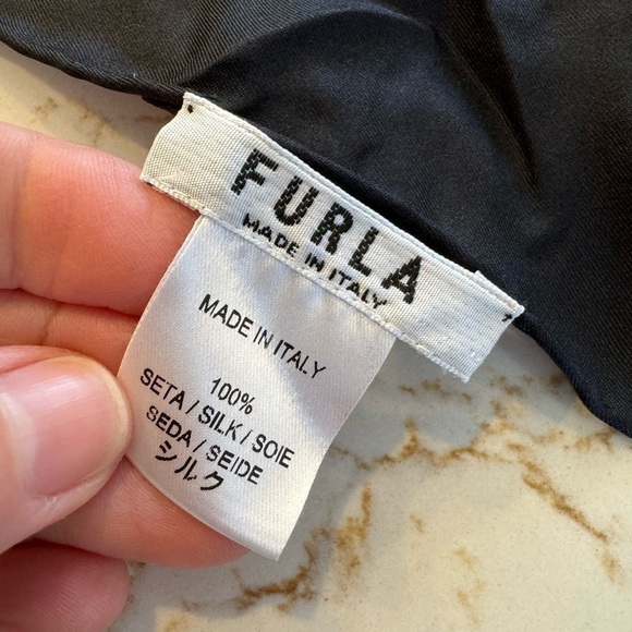 NWOT Furla Silk Made in Italy Printed Scarf Pink Black White Pattern - Picture 4 of 10